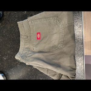 NWOT Dickies canvas Carpenter Pant 42x32 in Olive Green